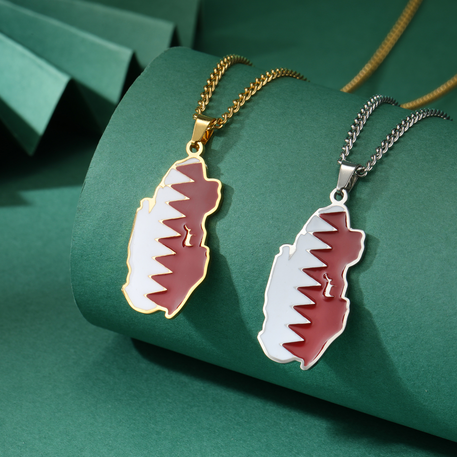 Qatar Map Necklace Qatari Flag - Men'S Fashion Qatar avaliação e preço